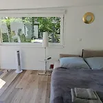 Apartment All-in-one Mit Eigener Sonnenterrasse Im Garten
